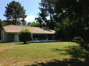 Villa Monet Océan classée 5 étoiles avec piscine vélos ping-pong wifi jeu de société gratuits